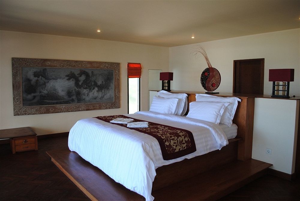 Suarti Resort, Villas & Gallery Ketewel Exteriör bild